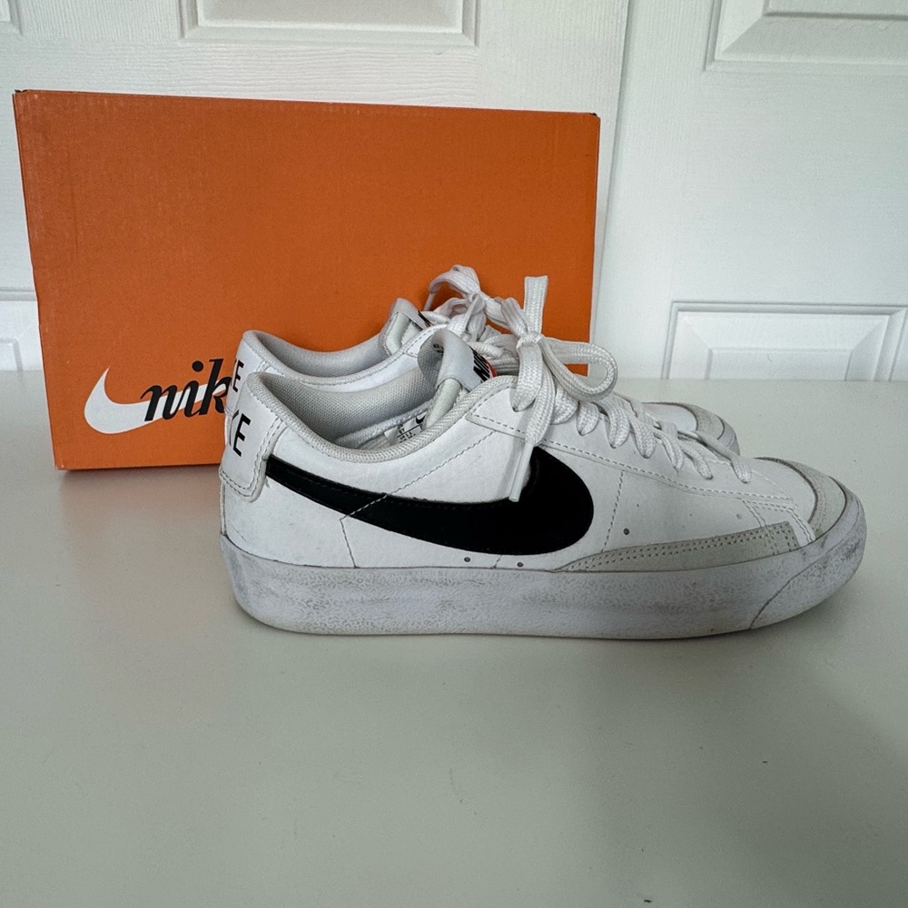 Nike Kids‎ Blazer Sneaker Shoes Low Top '77 Sz 6Y Youth Unisex Streetwear Retro
